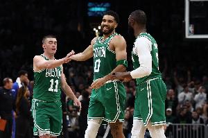 0-2落后！纳斯：我们整体进攻很流畅 只是大空位机会没把握住